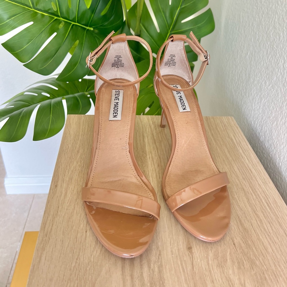 Steve Madden Caramel Patent Leather - Rounded Toe, Skinny Heel with Ankle Strap